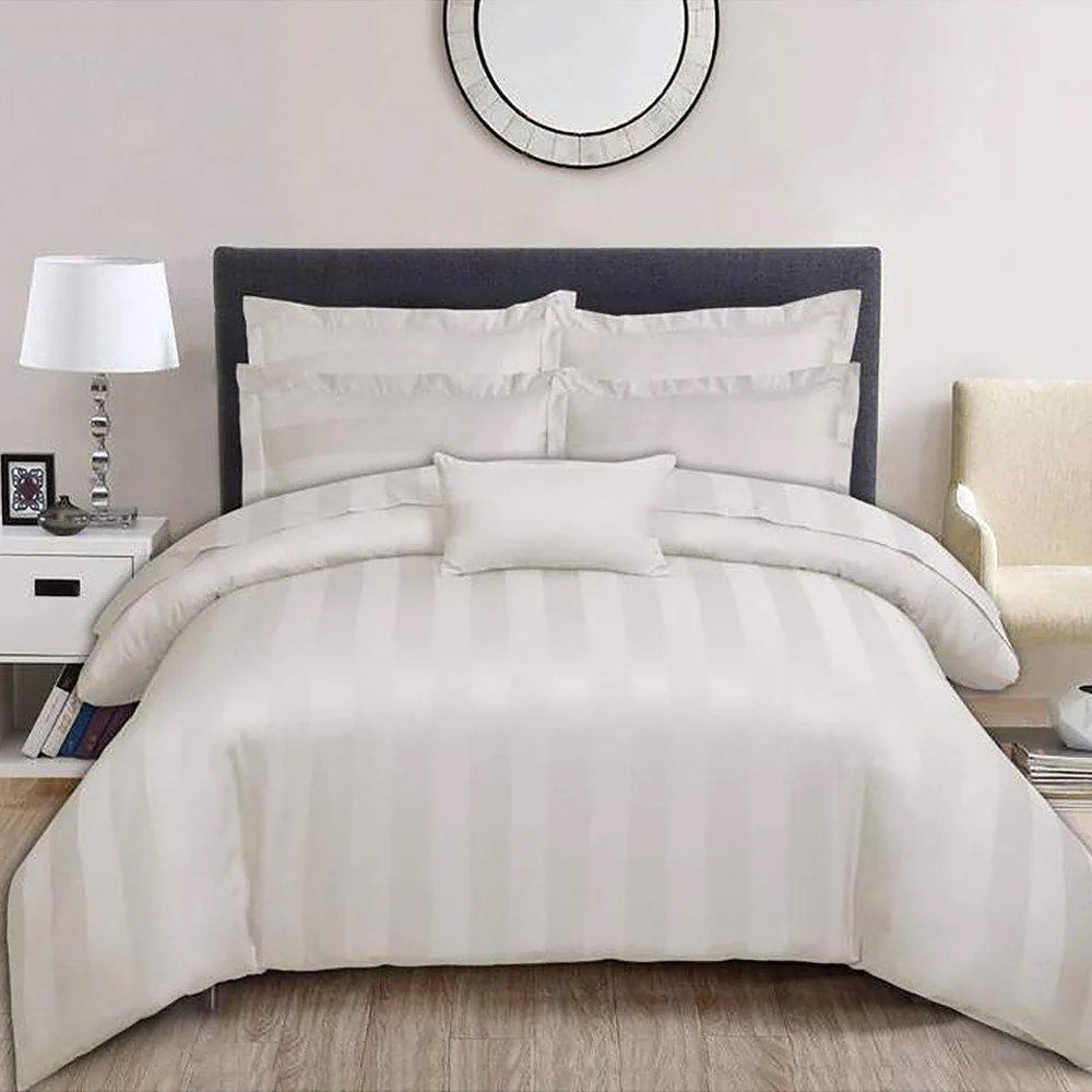 Hotel bed sheets - White