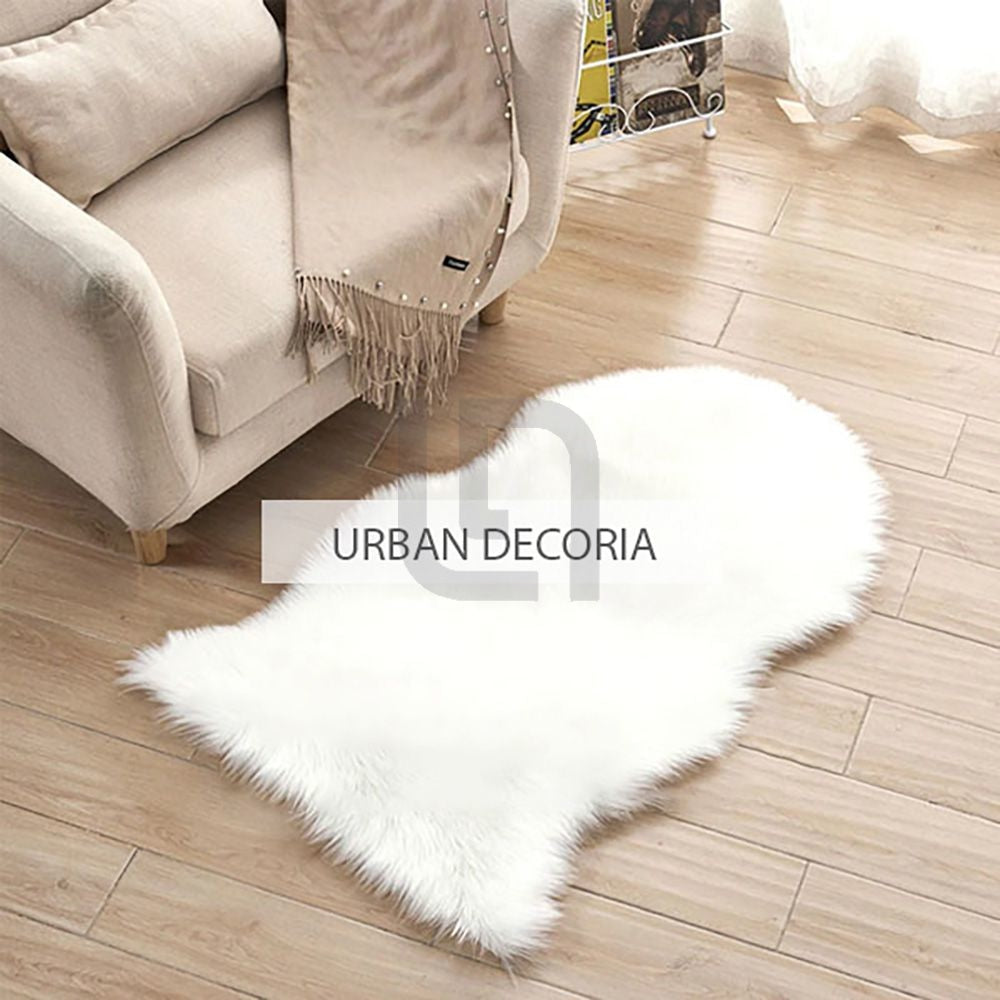 Fluffy Faux Fur Mat - White